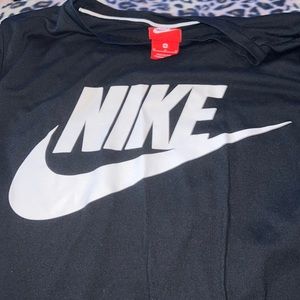 Nike long sleeve shirt